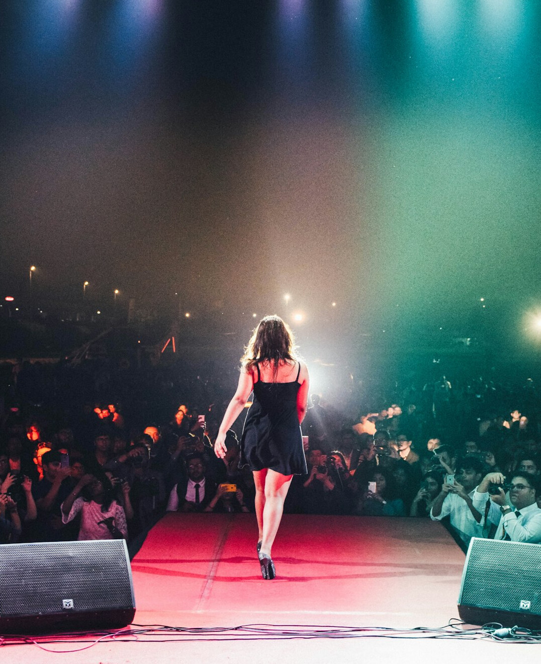 actress on stage